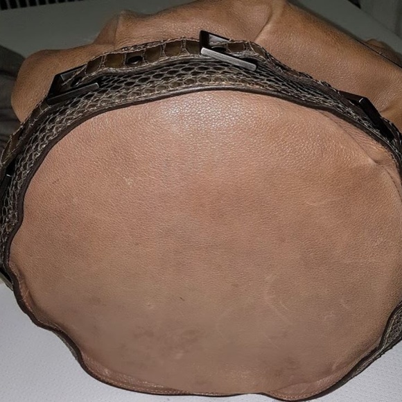 Alexander McQueen  Bucket Belted Tan Leather Bag - Picture 6 of 8